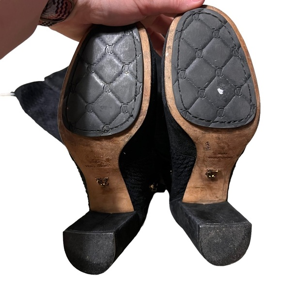 Vince Camuto Signature Black Suede Knee Boots size 7 37 - Picture 7 of 9